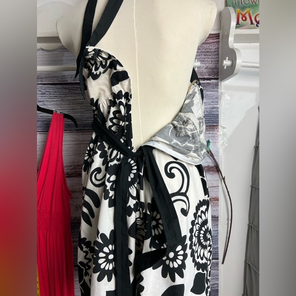 Hawaiian halter top Women’s Speechless Brand Halter Dress - Picture 4 of 5